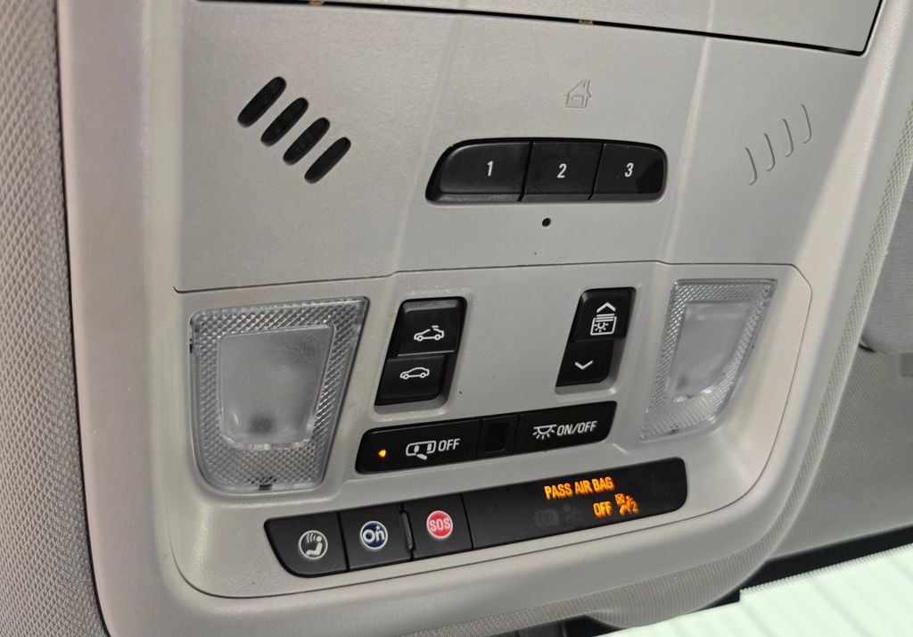 Used 2020 Chevrolet Equinox LT image 10