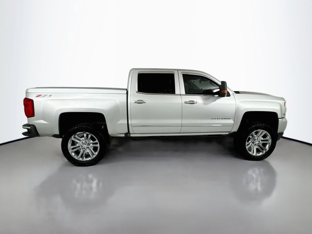 Used 2017 Chevrolet Silverado 1500 LTZ Z71 w/ LTZ Plus Package AWD/4WD image 7