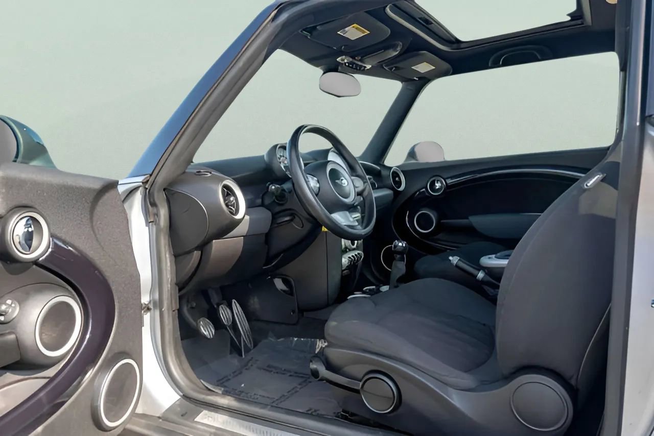 Used 2009 MINI Cooper S image 24