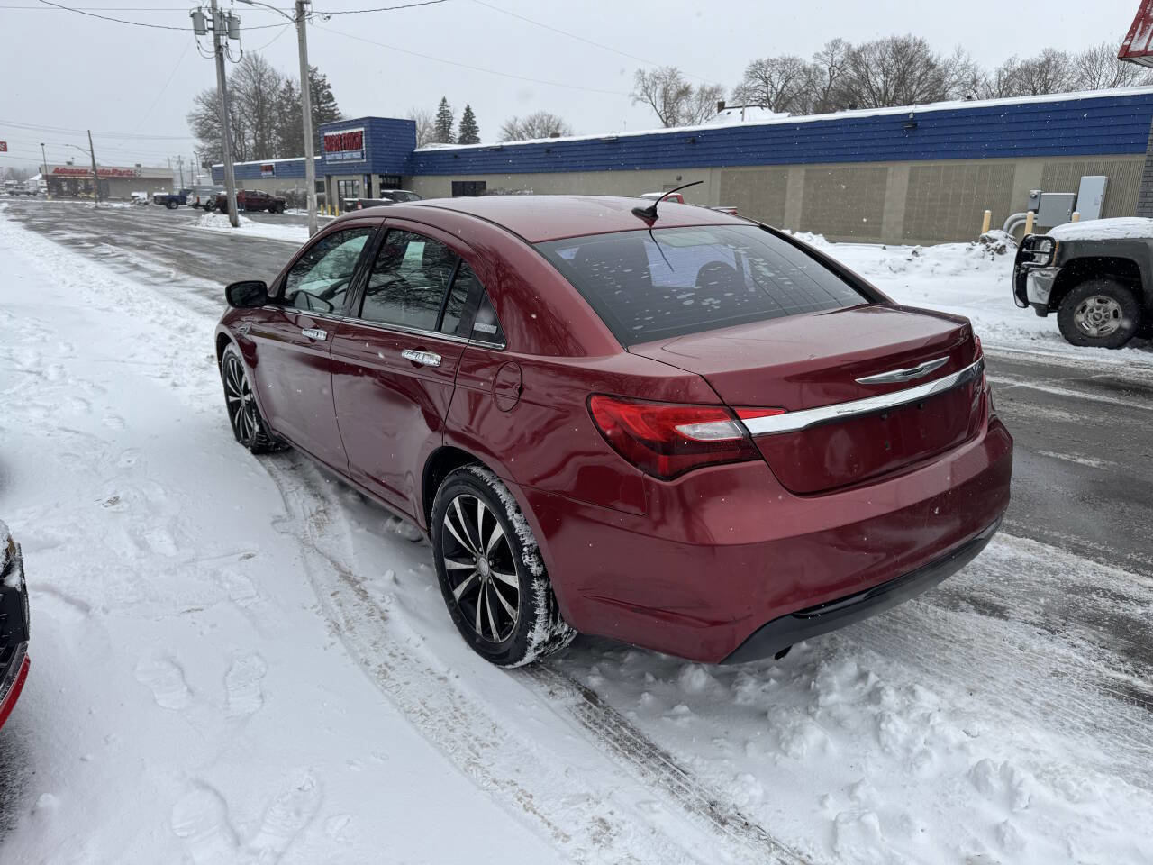 Used 2012 Chrysler 200 S image 6