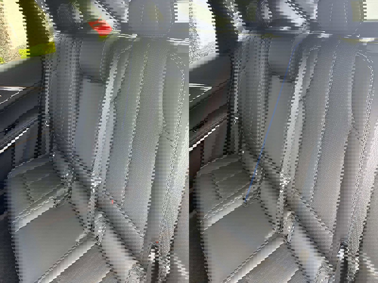 Certified 2025 Cadillac Lyriq Luxury w/ LPO, Floor Liner Package AWD/4WD image 13