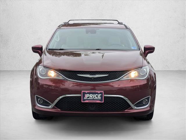 Used 2018 Chrysler Pacifica Touring-L w/ Advanced Safetytec Group FWD image 2