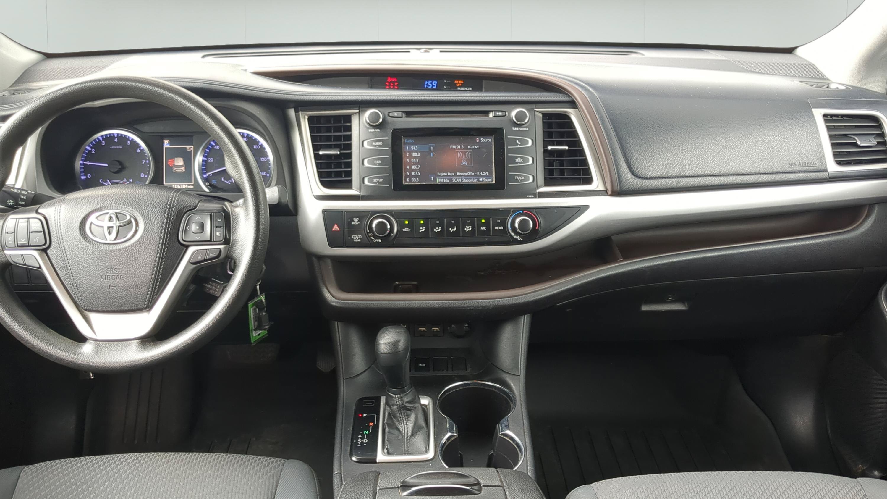 Used 2019 Toyota Highlander LE FWD image 18
