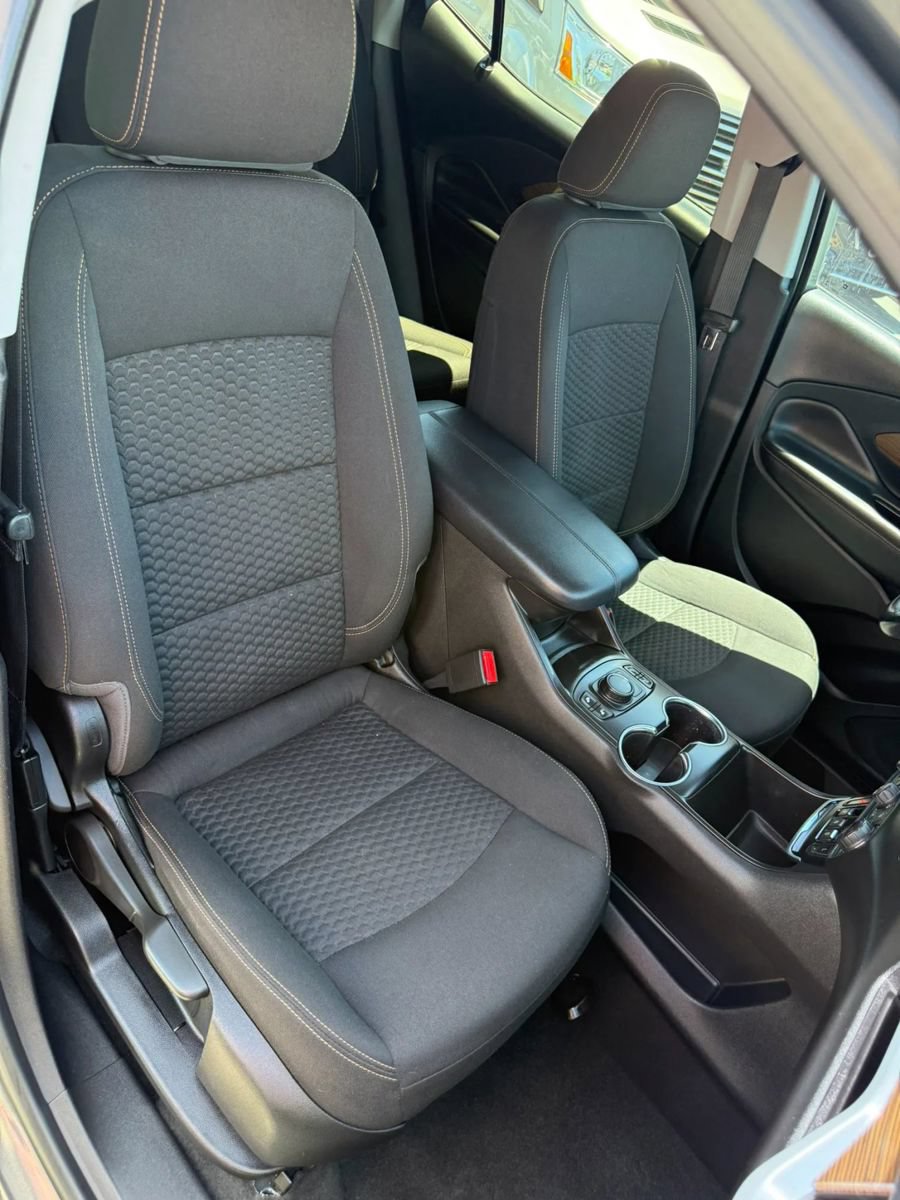 Used 2019 GMC Terrain SLE w/ Driver Convenience Package FWD image 21