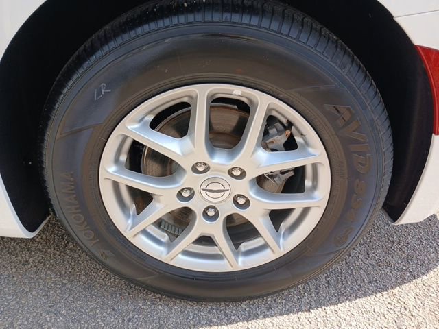 Used 2024 Chrysler Pacifica Touring-L image 54
