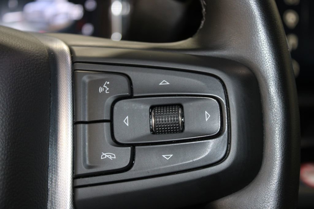Used 2025 GMC Sierra 1500 SLT image 47