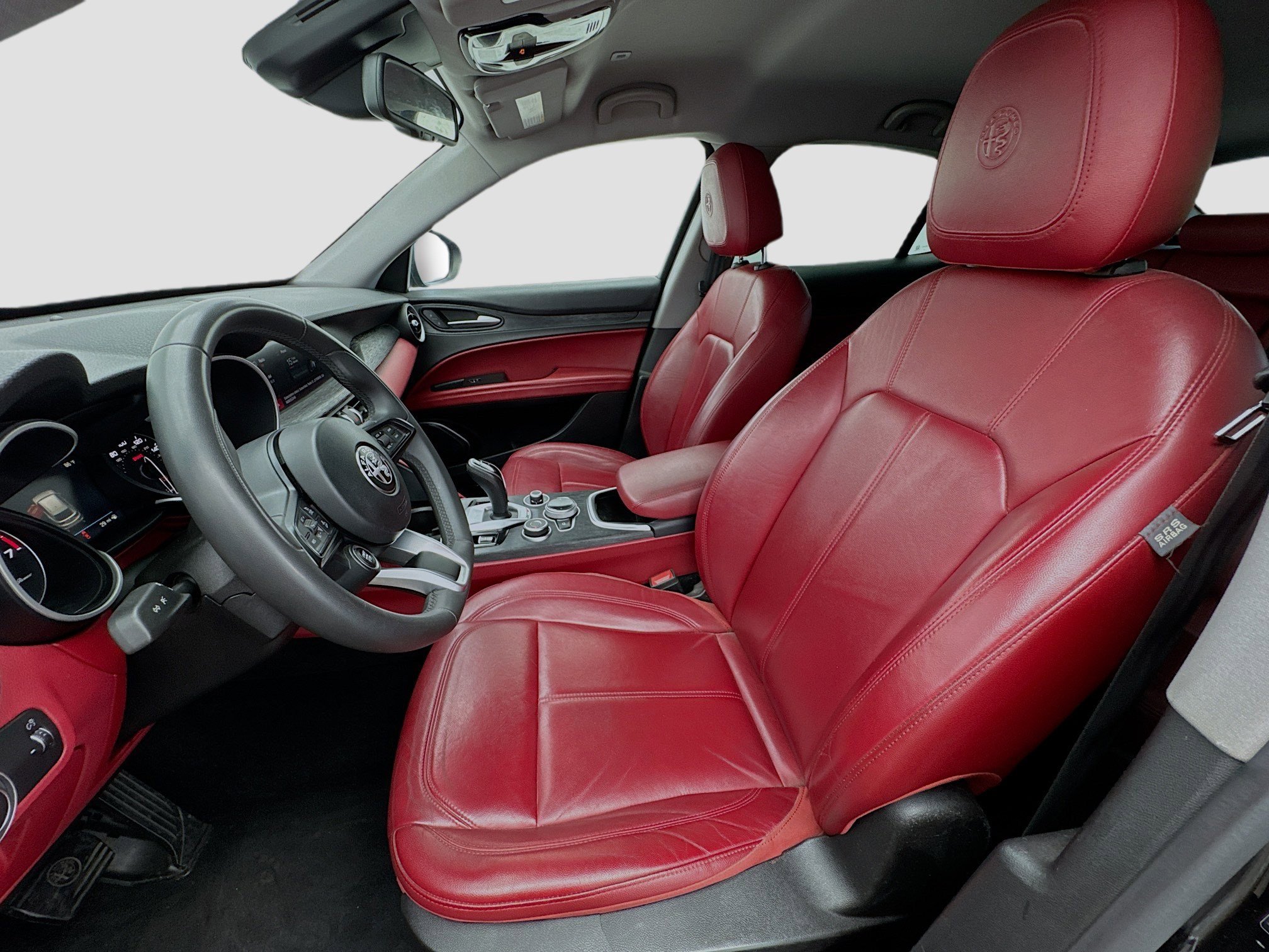 Used 2020 Alfa Romeo Stelvio w/ Nero Edizione image 13