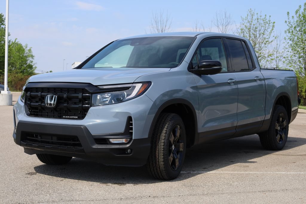 New 2026 Honda Ridgeline Black Edition image 3