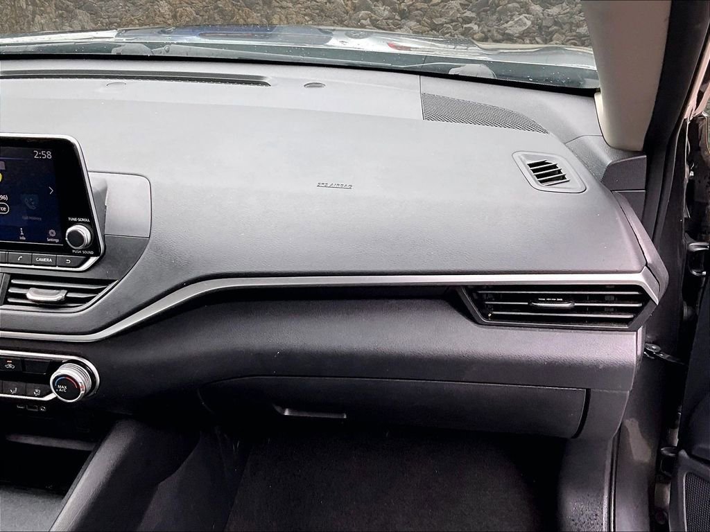 Used 2022 Nissan Altima 2.5 SV image 14