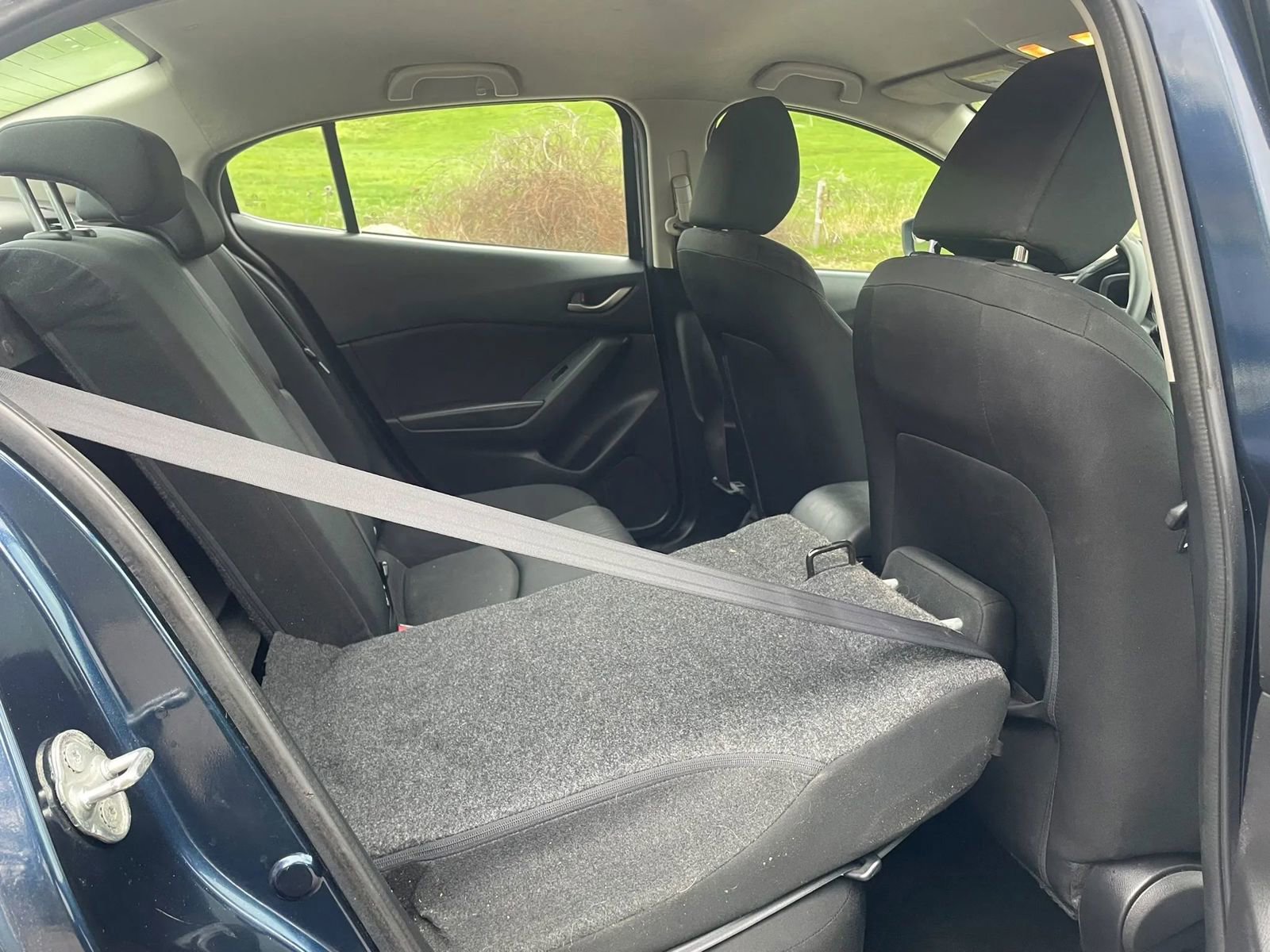 Used 2015 MAZDA MAZDA3 i Sport FWD image 24