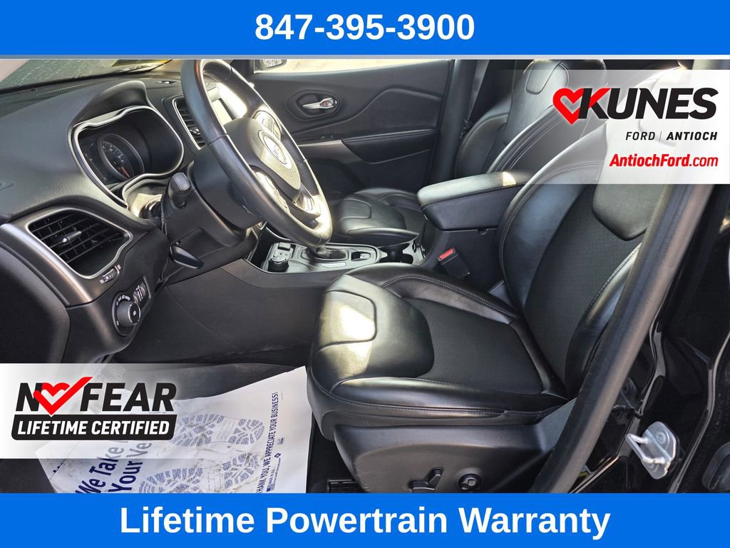 Used 2020 Jeep Cherokee Latitude Plus image 15