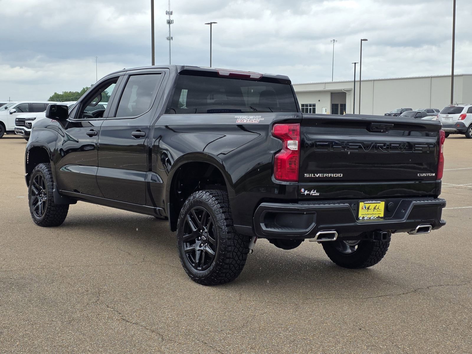 Used 2026 Chevrolet Silverado 1500 Custom Trail Boss AWD/4WD image 7