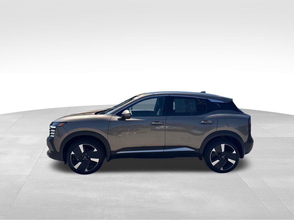 Certified 2025 Nissan Kicks SR image 2