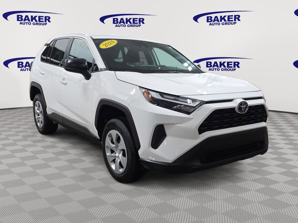 Used 2024 Toyota RAV4 LE image 3