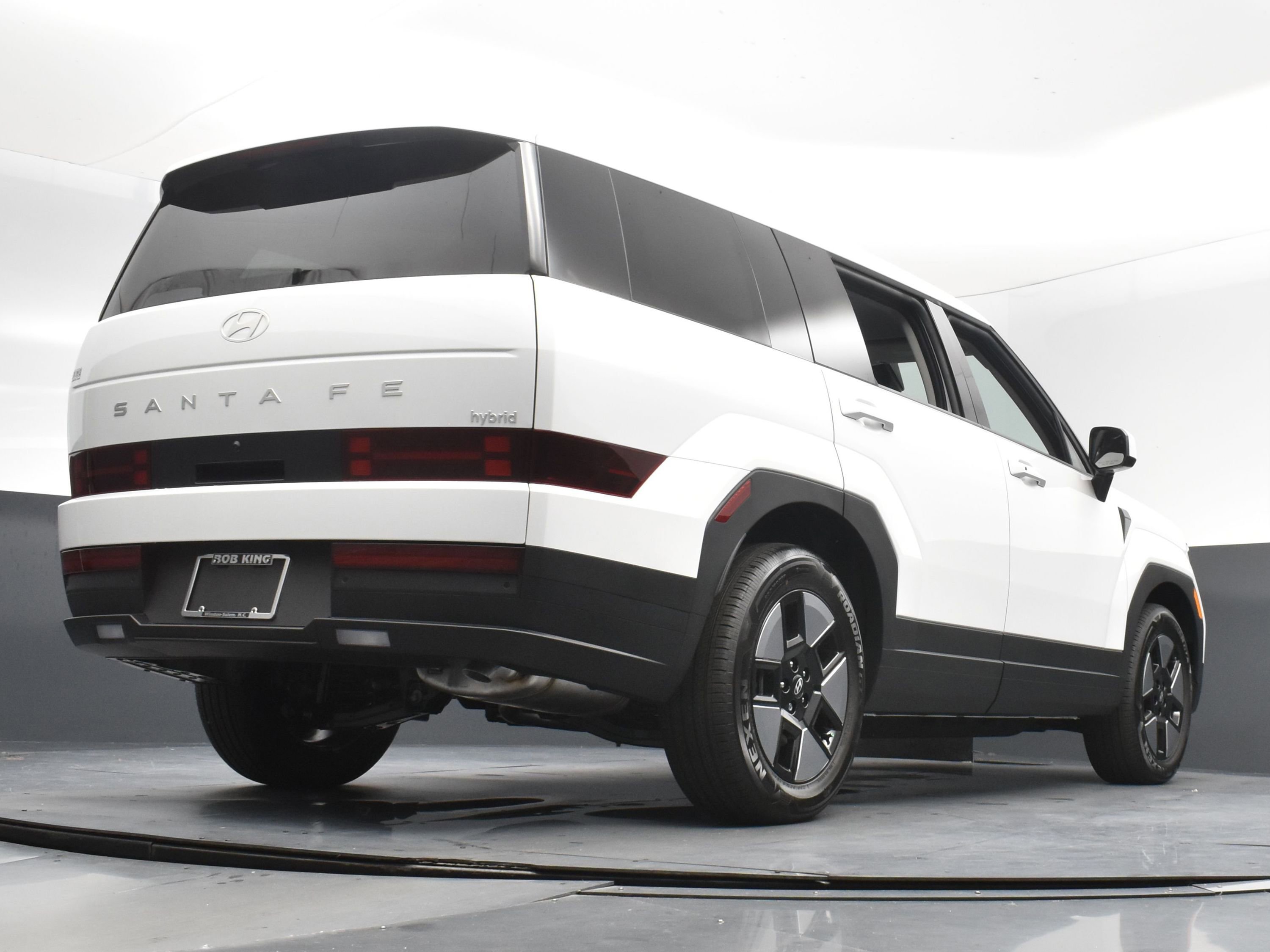 New 2026 Hyundai Santa Fe SE image 14