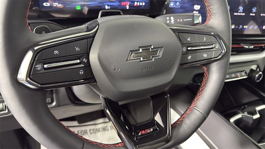 Used 2025 Chevrolet Silverado EV RST image 23