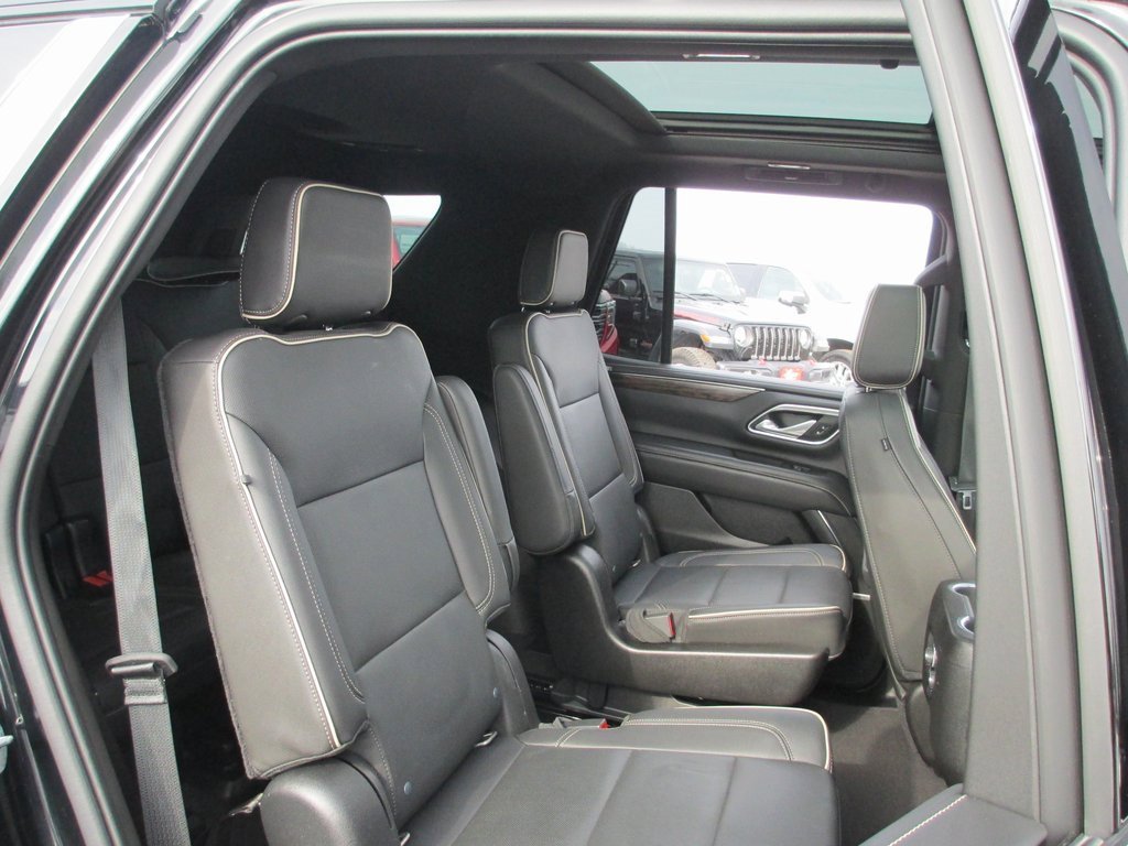 Used 2021 Chevrolet Tahoe Premier w/ Premium Package image 22