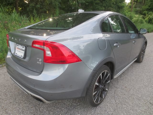 Used 2016 Volvo S60 T5 Cross Country Platinum AWD/4WD image 4