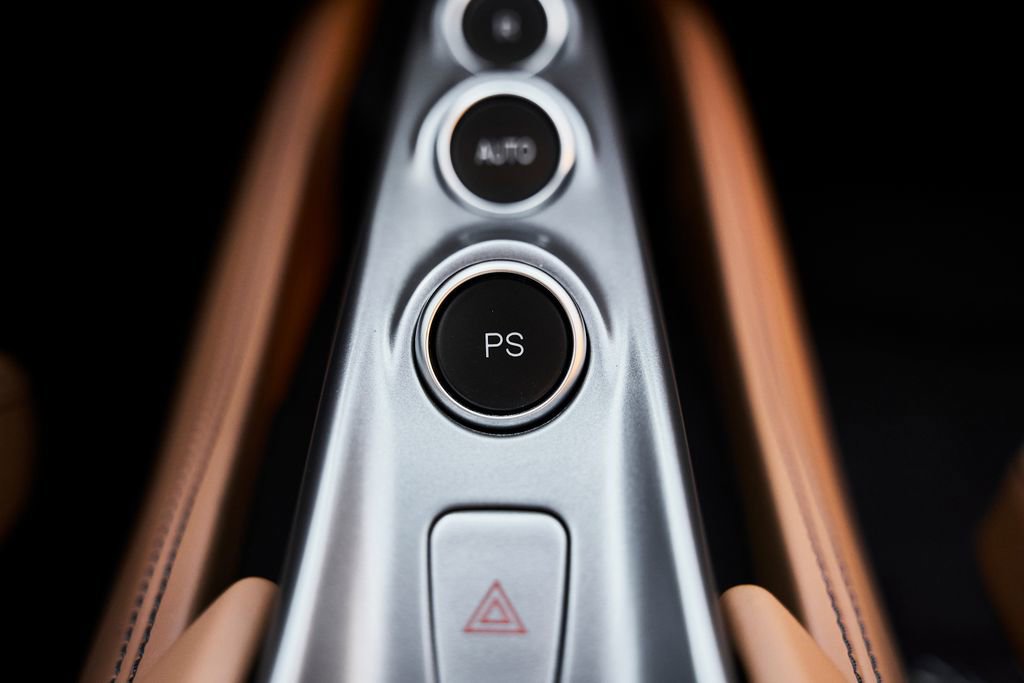 Used 2020 Ferrari F8 Tributo image 69