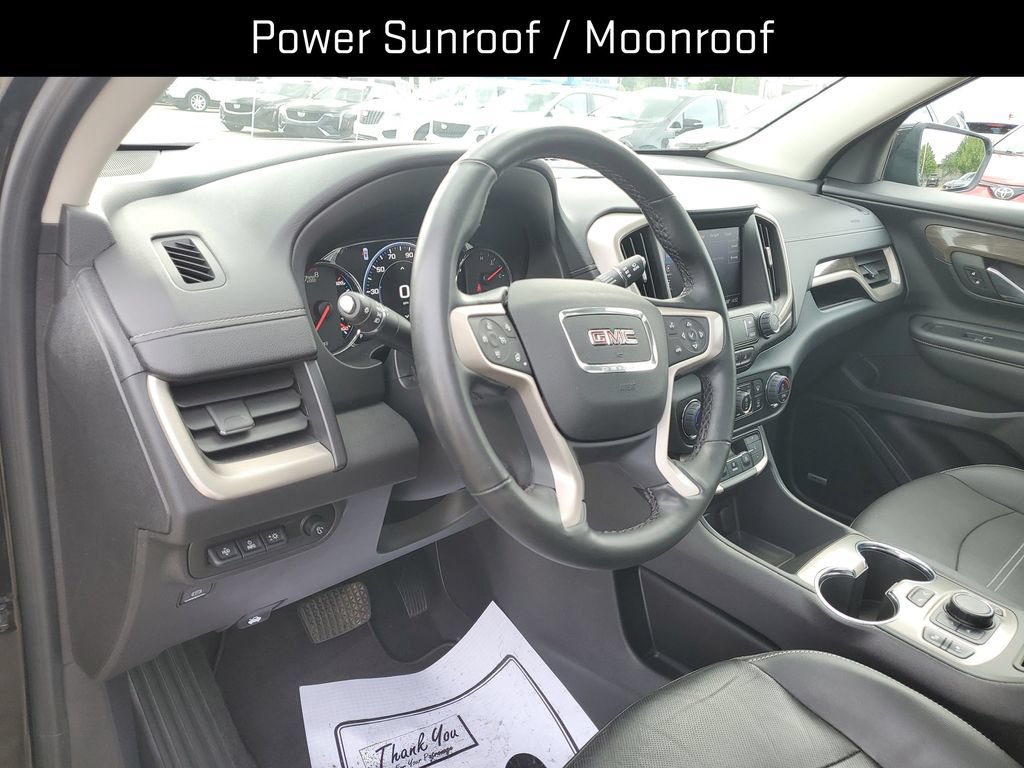 Used 2023 GMC Terrain Denali w/ Denali Premium Package AWD/4WD image 9