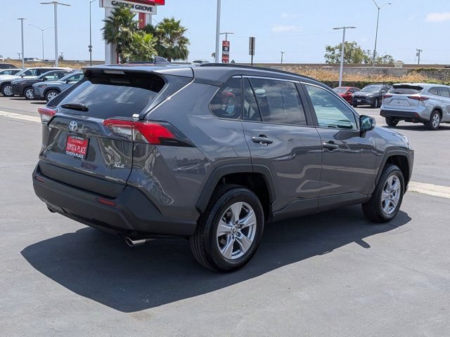 Used 2025 Toyota RAV4 XLE FWD image 8