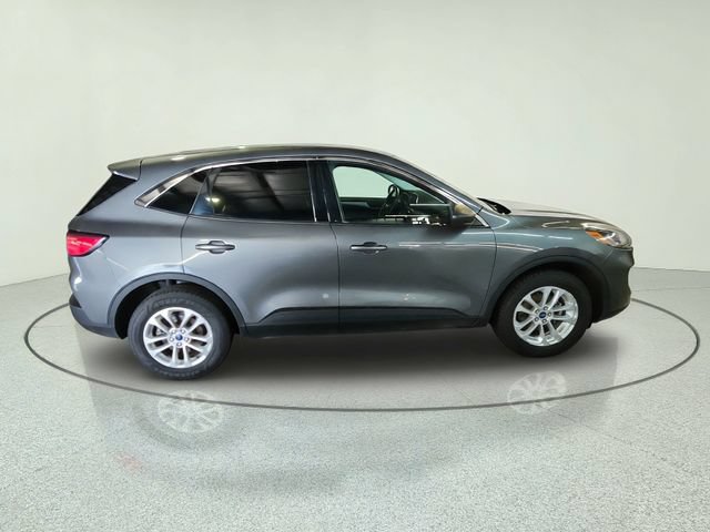Used 2022 Ford Escape SE AWD/4WD image 2