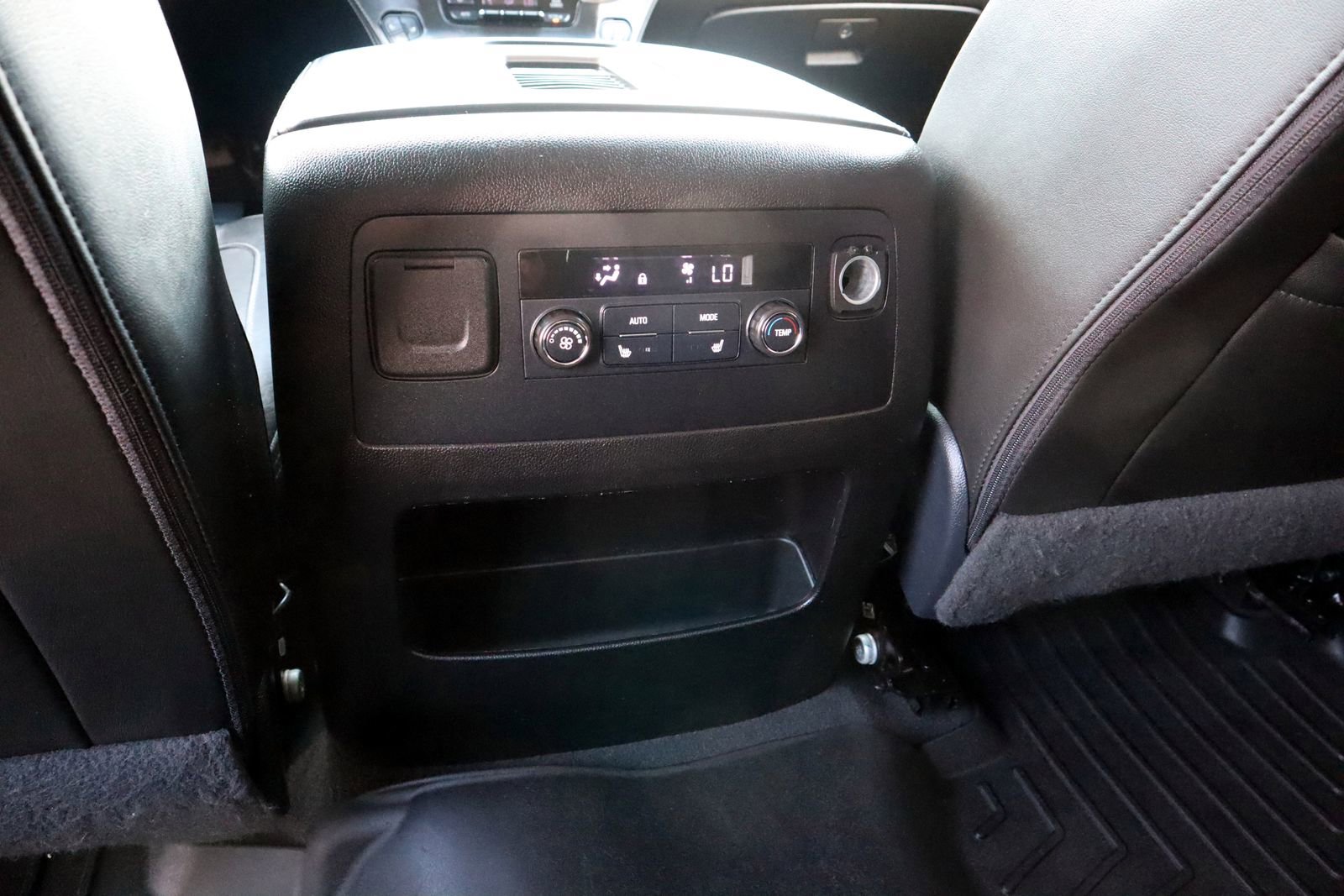 Used 2019 GMC Yukon Denali RWD image 21