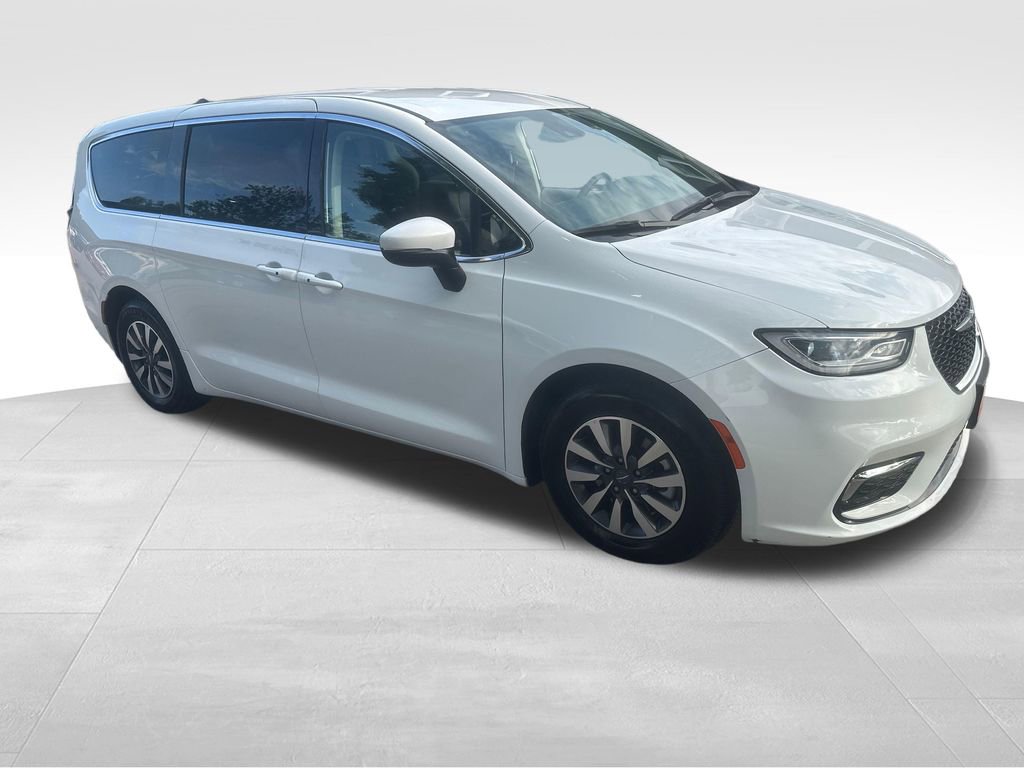 Used 2022 Chrysler Pacifica Touring-L FWD image 29
