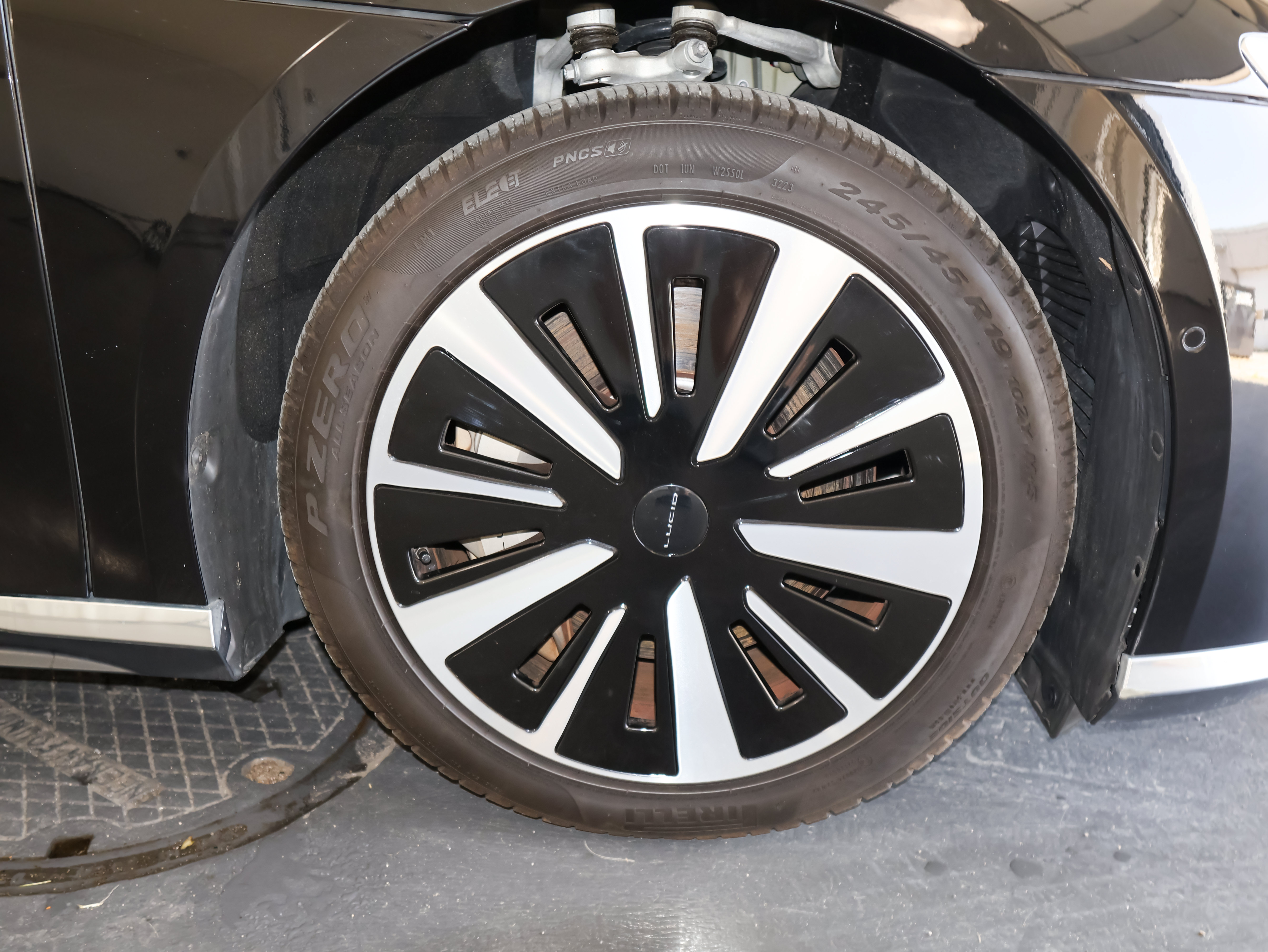 Used 2023 Lucid Air Pure AWD/4WD image 40