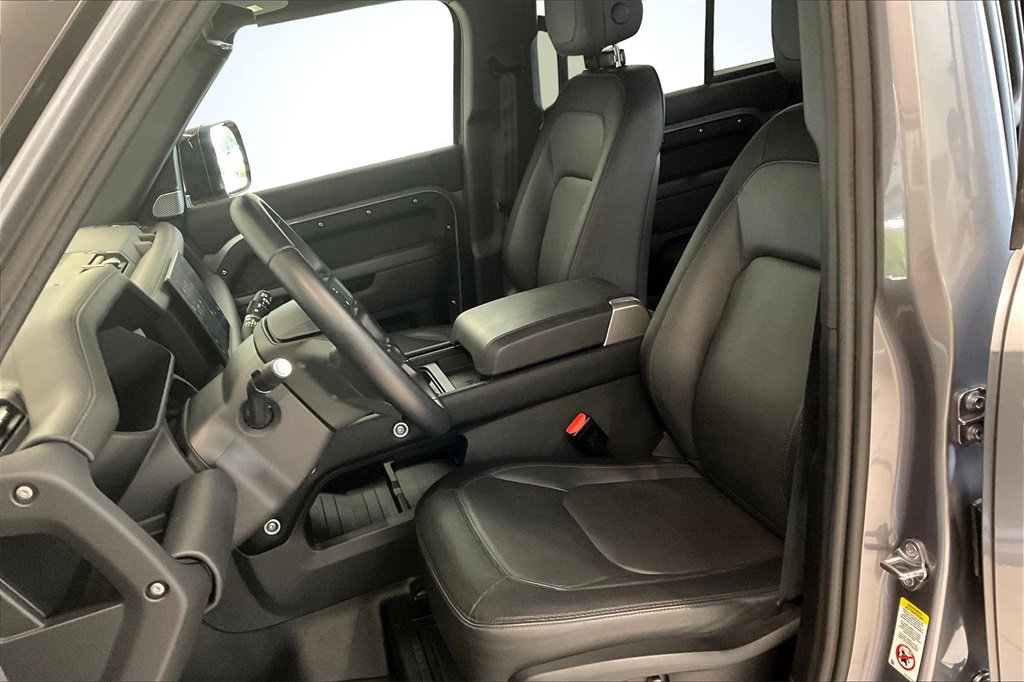 Used 2024 Land Rover Defender 130 Outbound image 25