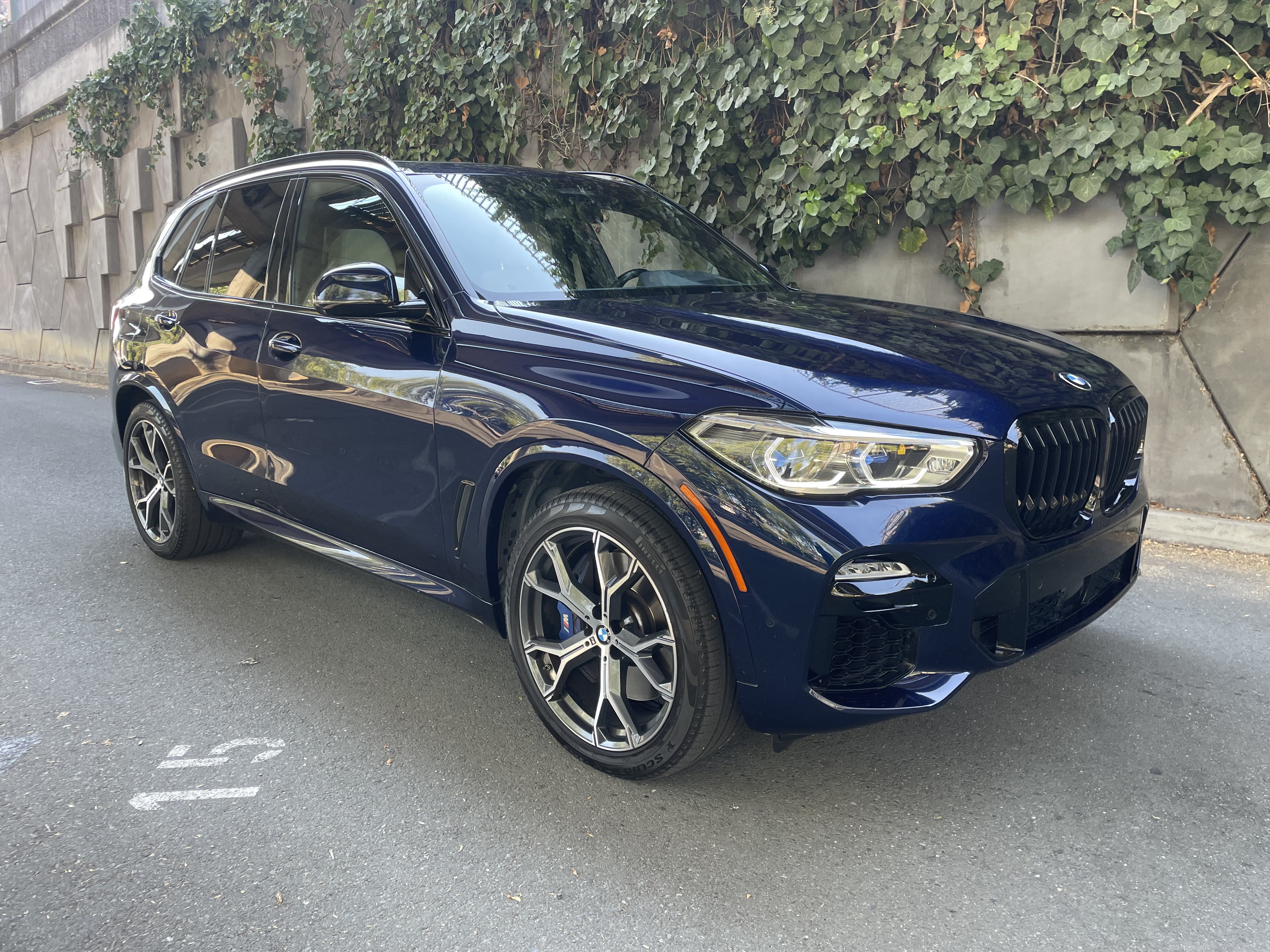 Used 2021 BMW X5 M50i w/ Executive Package AWD/4WD image 13