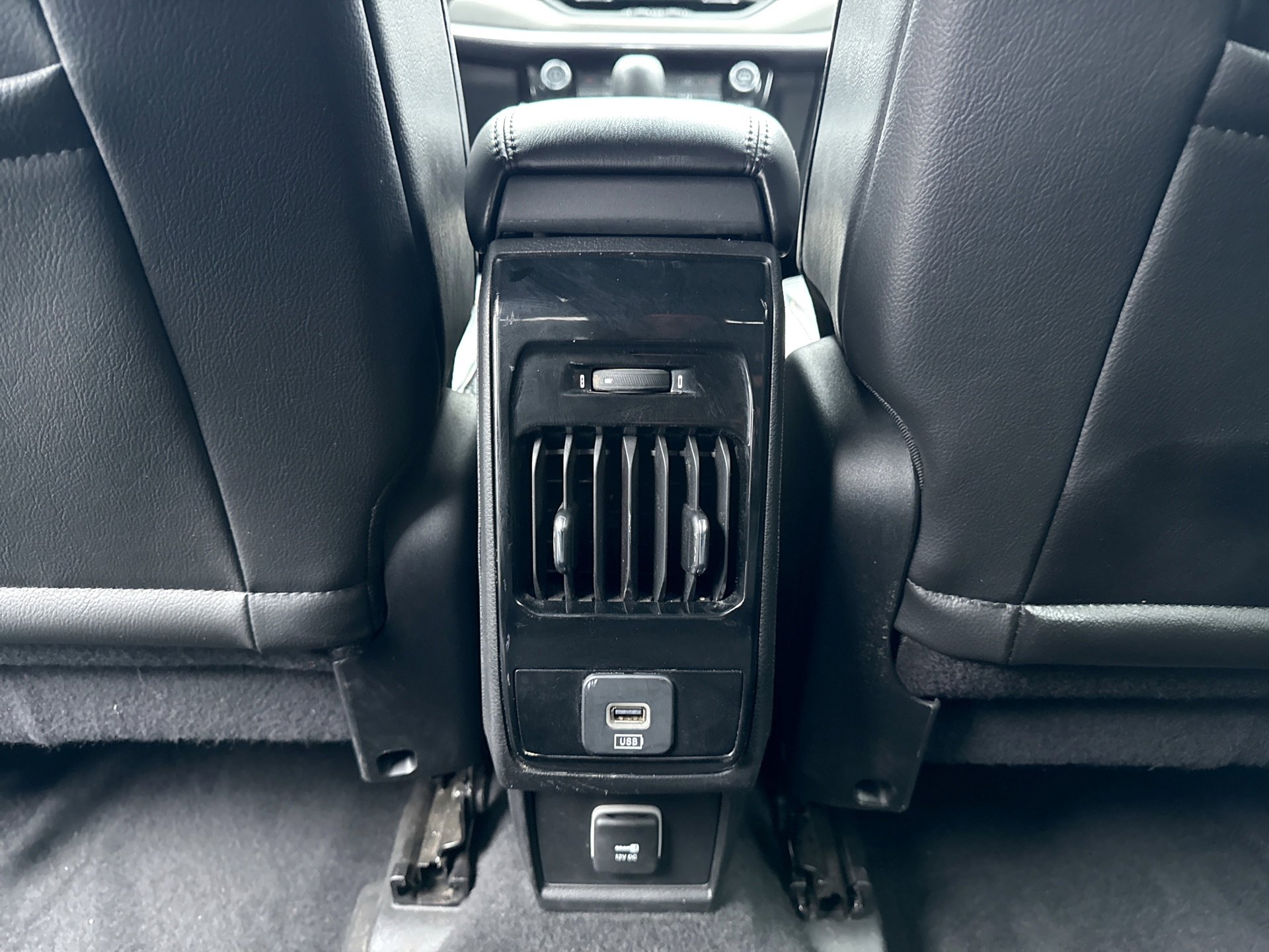 Used 2023 Jeep Compass Limited image 18