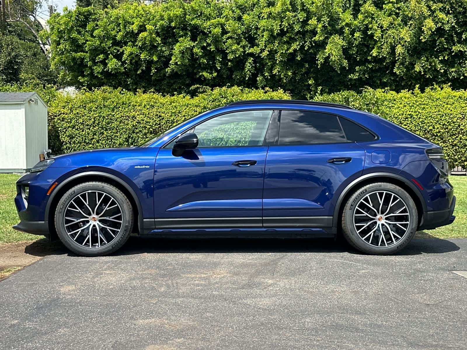 New 2026 Porsche Macan Electric RWD image 2