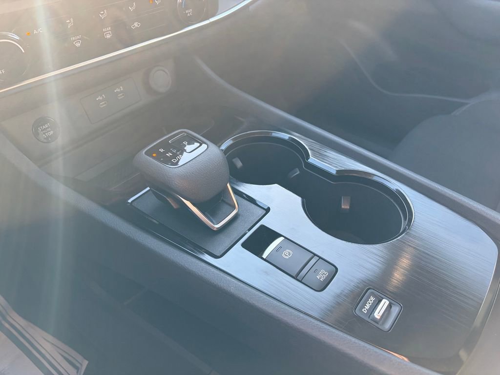 Certified 2025 Nissan Rogue S image 15