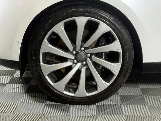 New 2026 Land Rover Range Rover SV AWD/4WD image 14