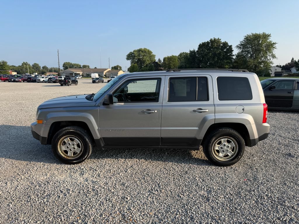 Used 2016 Jeep Patriot Sport w/ Power Value Group AWD/4WD image 17