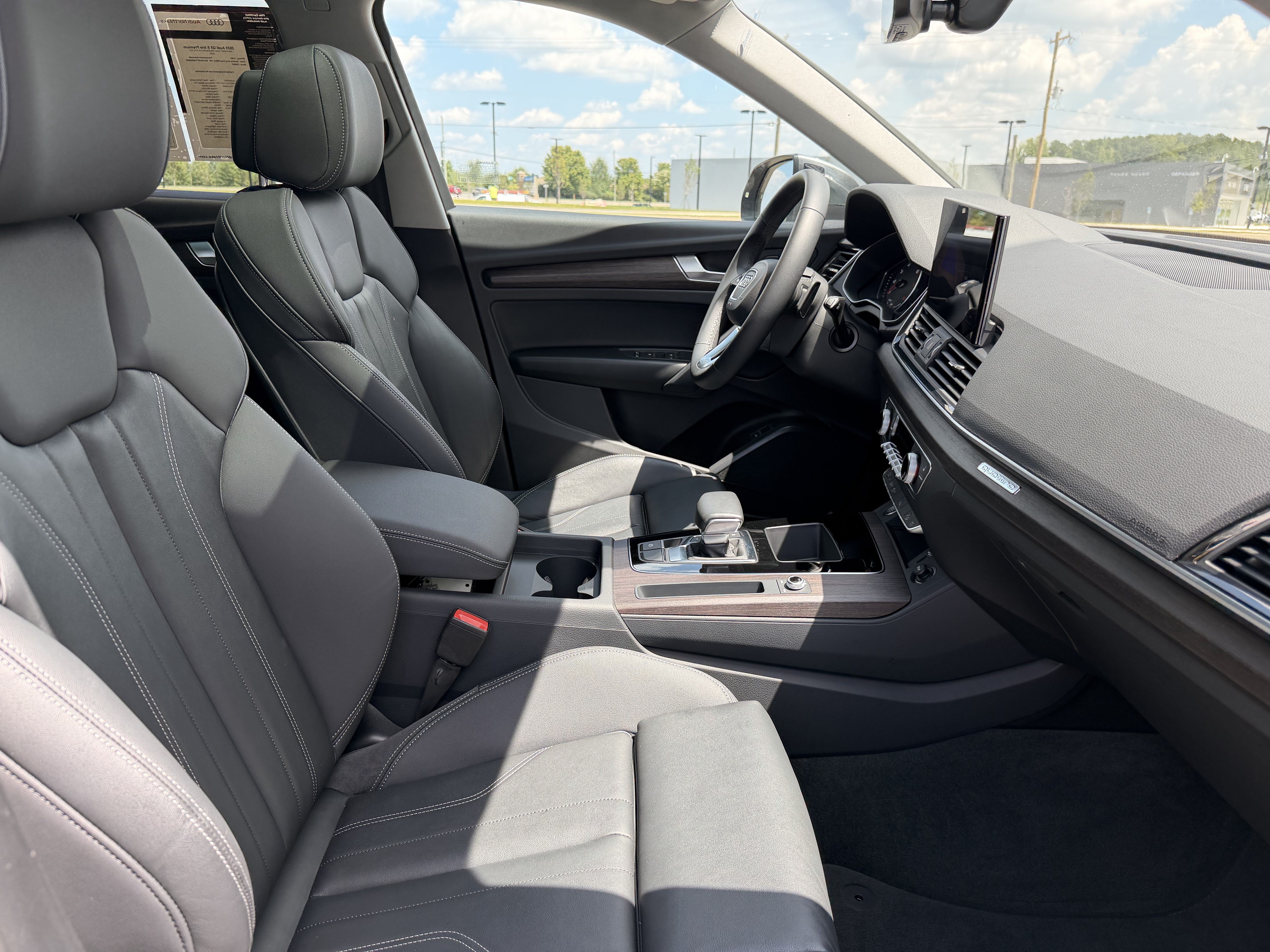 Certified 2025 Audi Q5 2.0T Premium AWD/4WD image 35