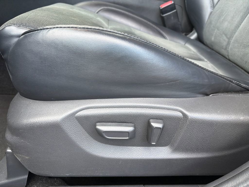 Used 2024 Mitsubishi Eclipse Cross AWD image 13