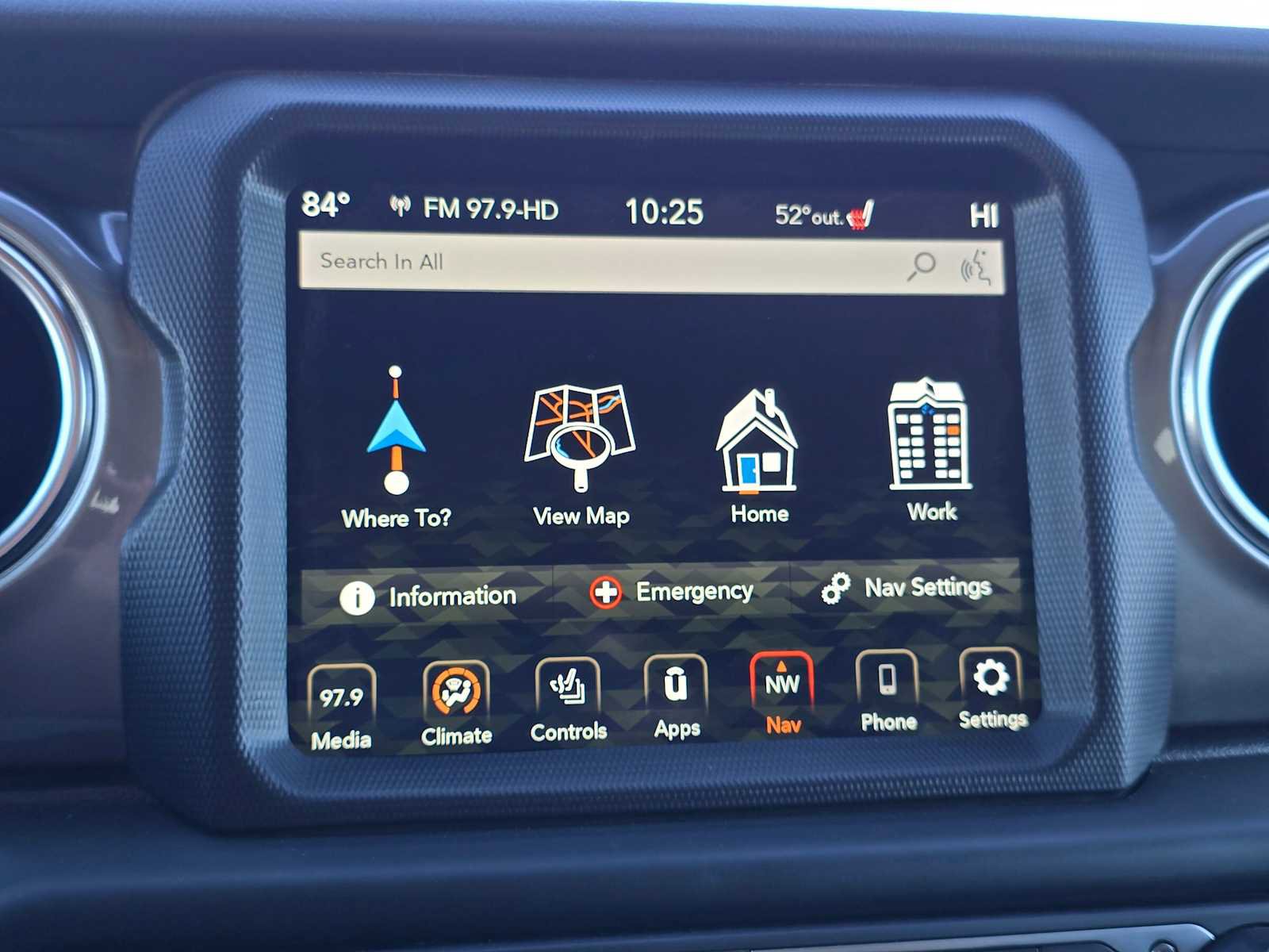 Used 2020 Jeep Wrangler Unlimited Sahara image 31