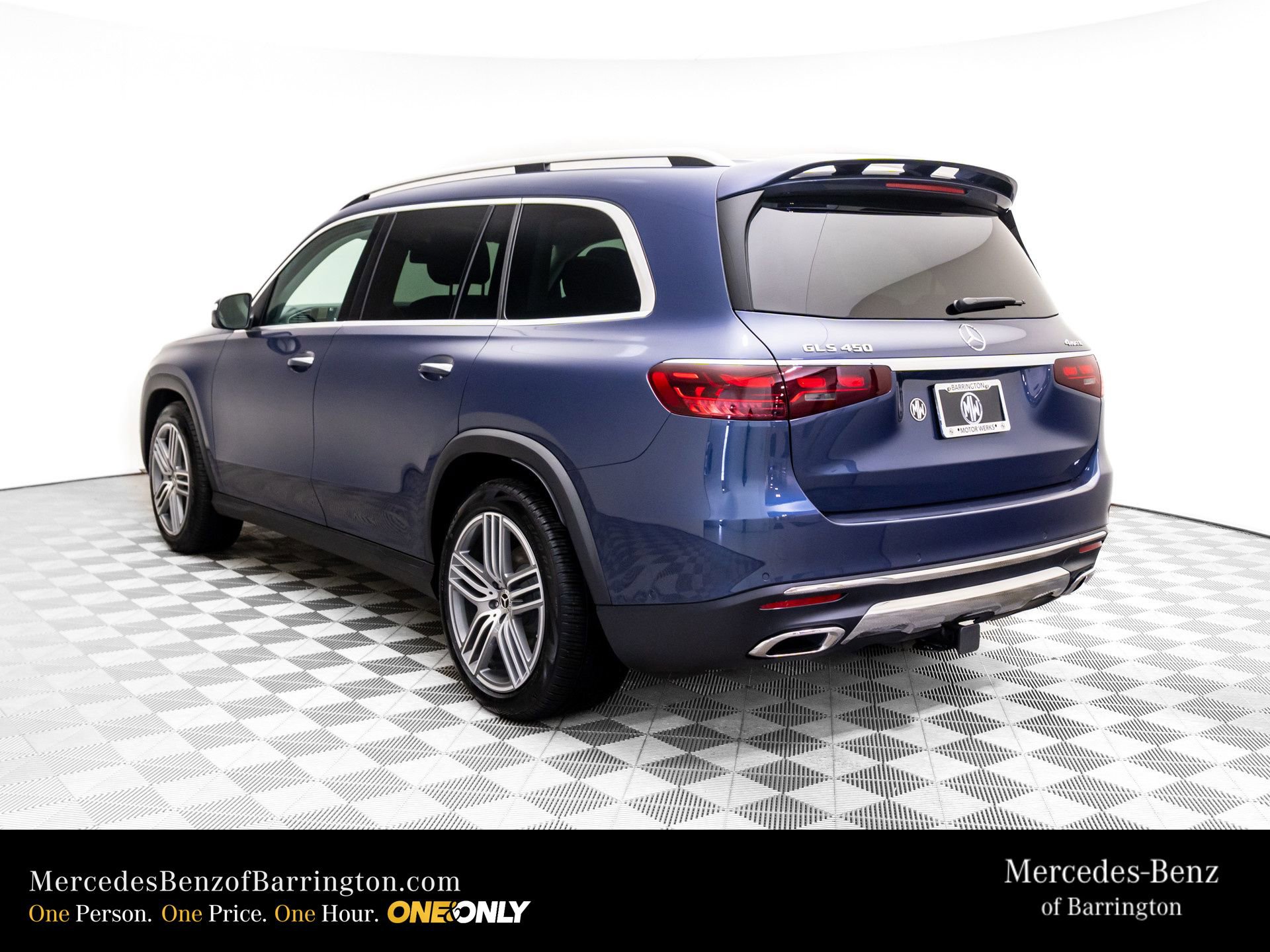 New 2026 Mercedes-Benz GLS 450 4MATIC image 3