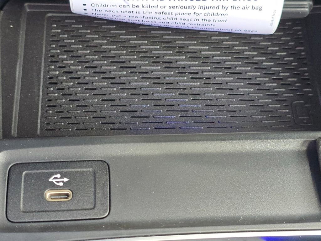 New 2026 Mercedes-Benz GLB 250 4MATIC image 32