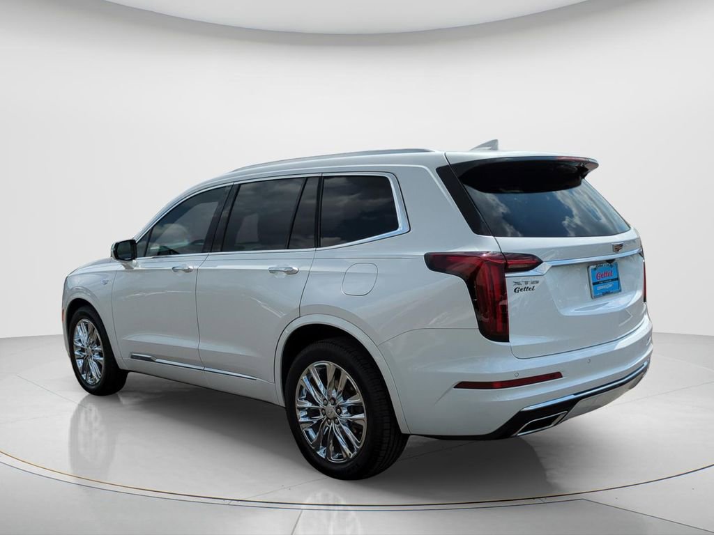 Used 2021 Cadillac XT6 Premium Luxury w/ LPO, Floor Liner Package image 6