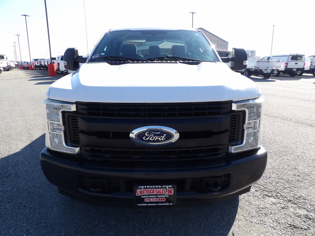Used 2019 Ford F250 XL w/ Power Equipment Group image 12
