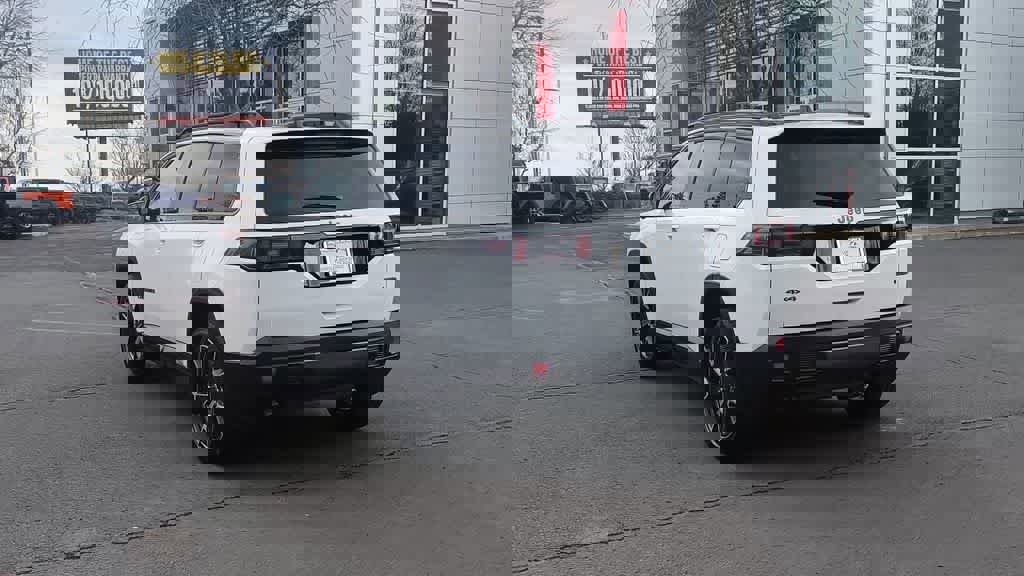 New 2026 Jeep Cherokee Overland w/ Trailer Tow Group image 7