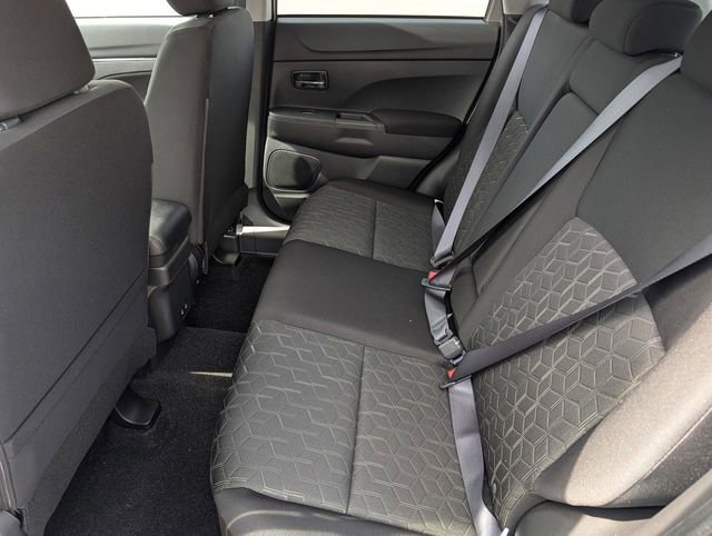 New 2026 Mitsubishi Outlander Sport LE AWD/4WD image 5