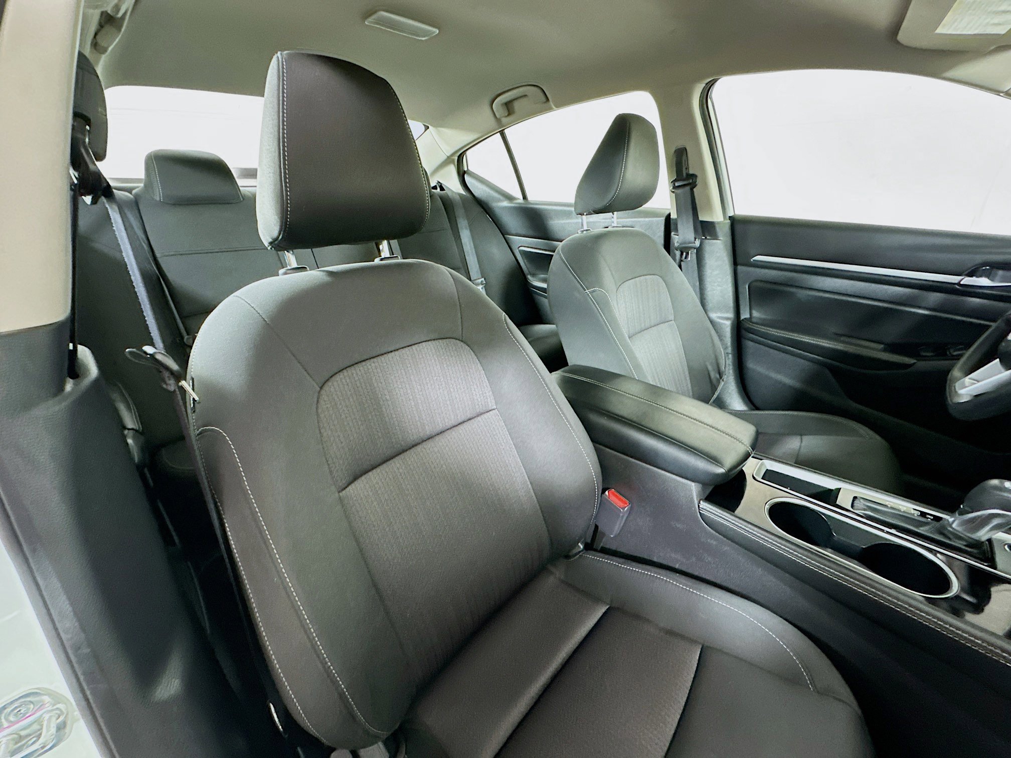 Used 2023 Nissan Altima 2.5 SV image 25