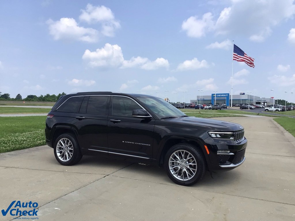 Used 2023 Jeep Grand Cherokee Summit w/ Advanced Protech Group IV