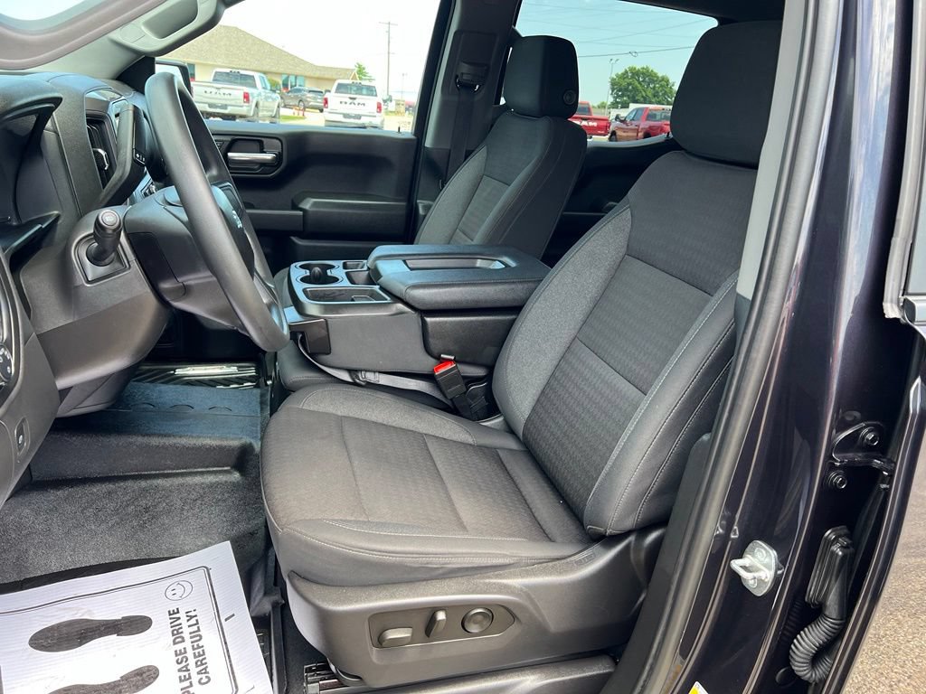Used 2023 Chevrolet Silverado 1500 Custom Trail Boss AWD/4WD image 27