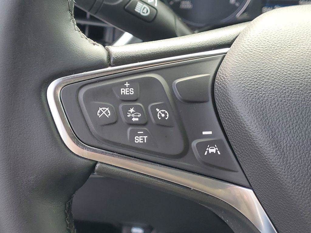 Used 2024 Chevrolet Equinox LT w/ LPO, Floor Liner Package FWD image 9