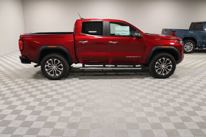 New 2026 GMC Canyon Denali AWD/4WD image 13